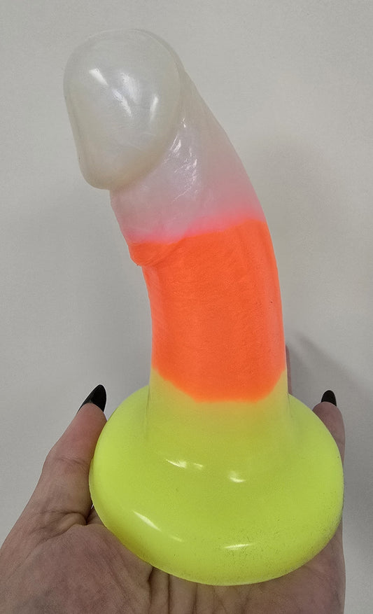ONE OF A KIND Medium Bent Candy Corn